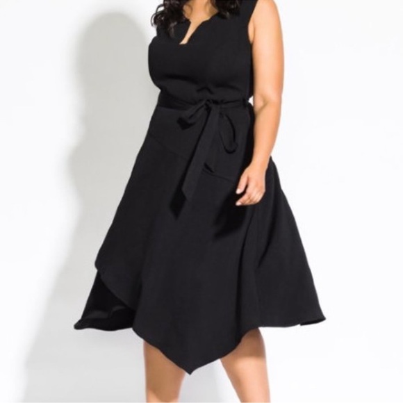City Chic NWT flirty V neck swing dress. - Picture 5 of 6
